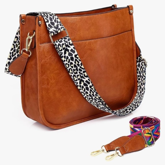 NWT!! Never worn cute bag - Picture 2 of 5